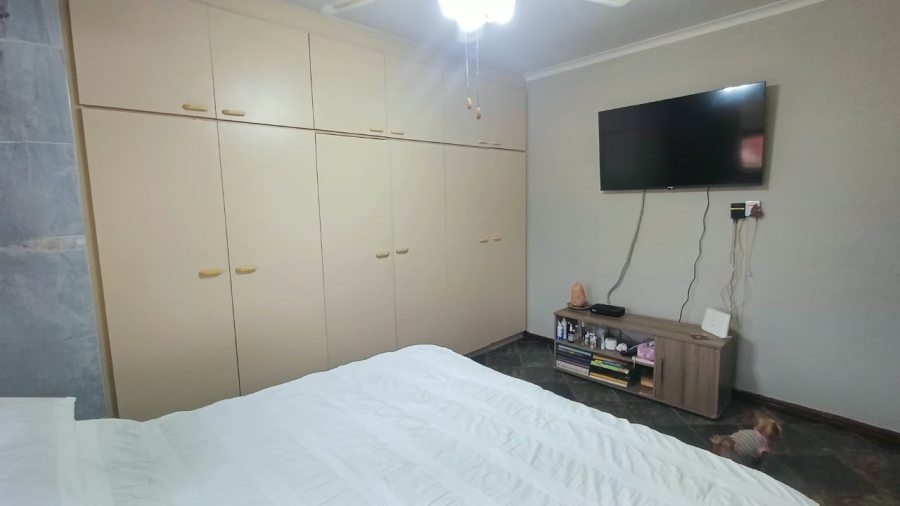 3 Bedroom Property for Sale in Strelitzia Park Eastern Cape